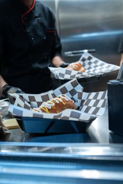 food truck 250 x 375