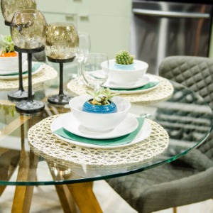 tablescape-succulents-square-350 tablescape-succulents-square-350