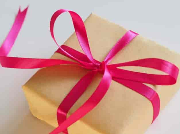 GIFTS & GOURMET