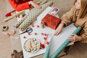 Gift Wrapping Station