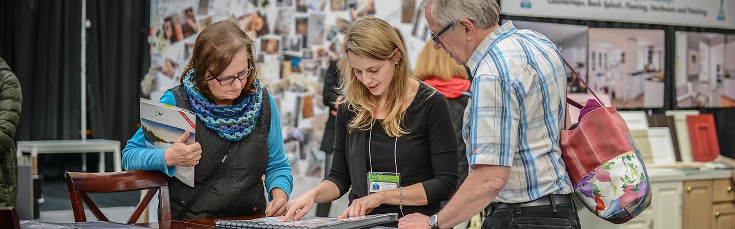 attendees-at-home-show