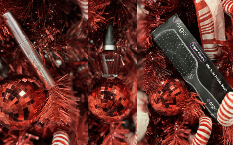 Glam Bag mascara, nail polish and ergo brush in red Christmas Tree