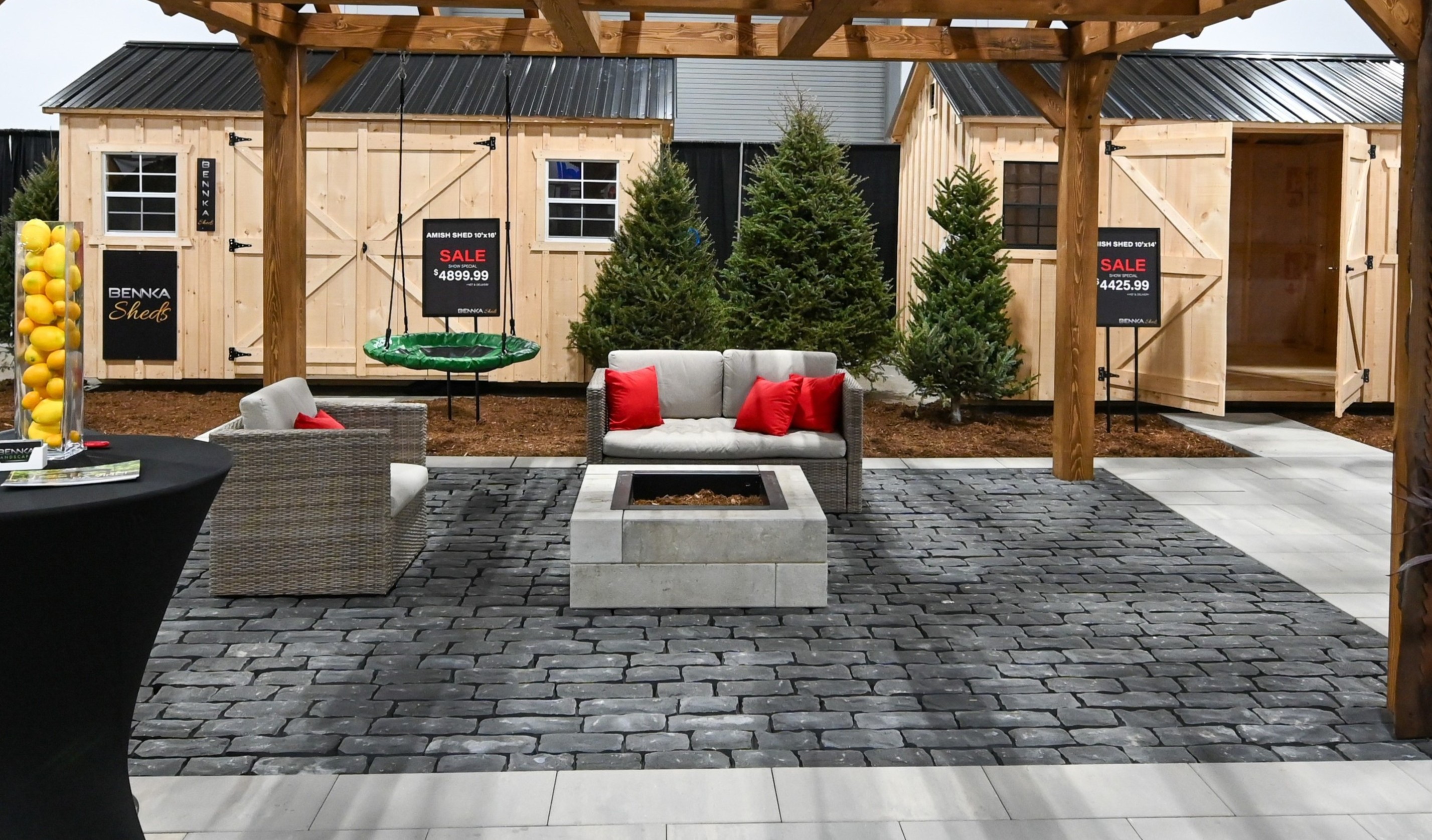 THE BENNKA BACKYARD EXPERIENCE