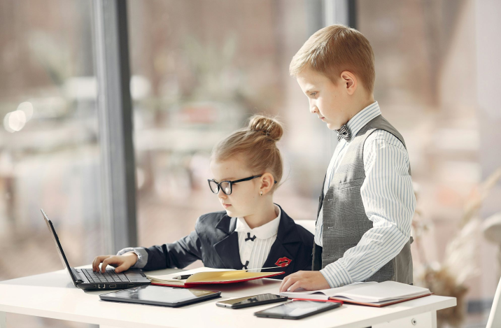 BRIGHT BEGINNINGS: INDIANA'S CHIDREN'S ENTREPRENEUR MARKET