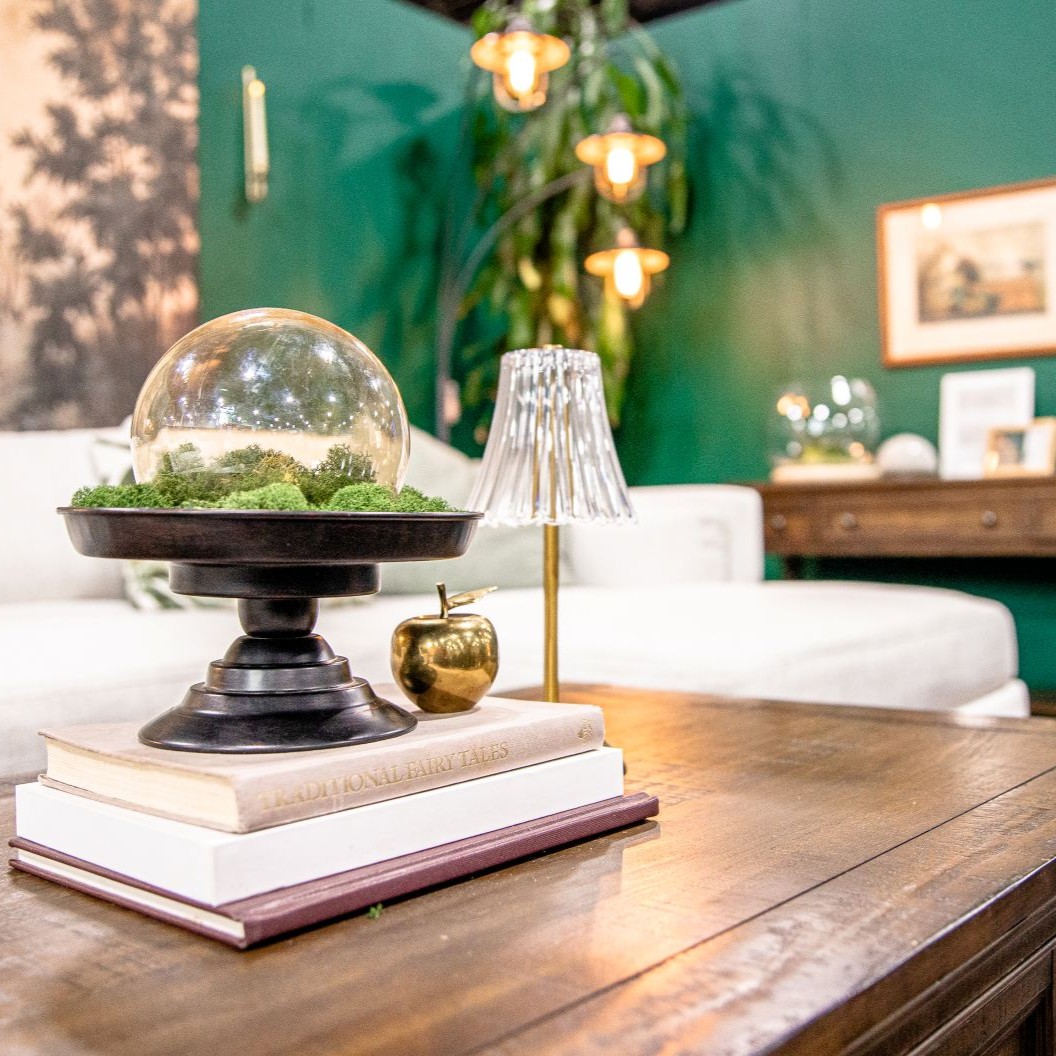 STYLE WITHOUT STRINGS