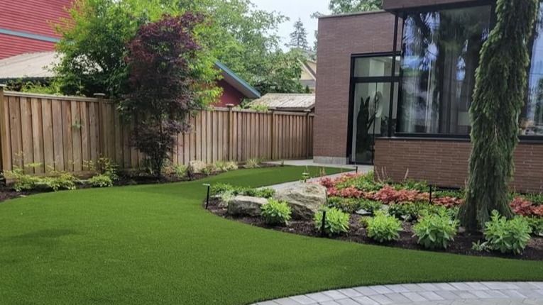 The Paddle and Play Zone