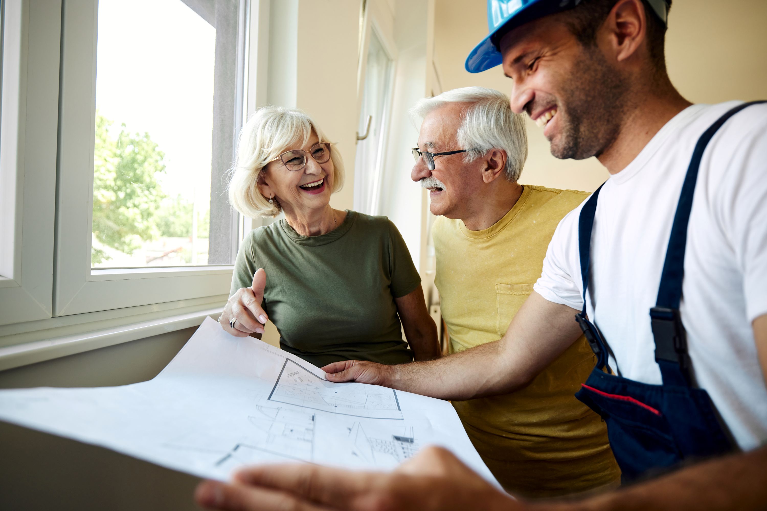 seniors meeting with contractor