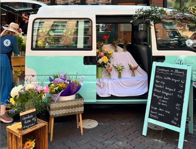 Bloom and Build Pop Up Flower Shop