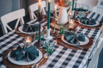 HOLIDAY TABLESCAPES
